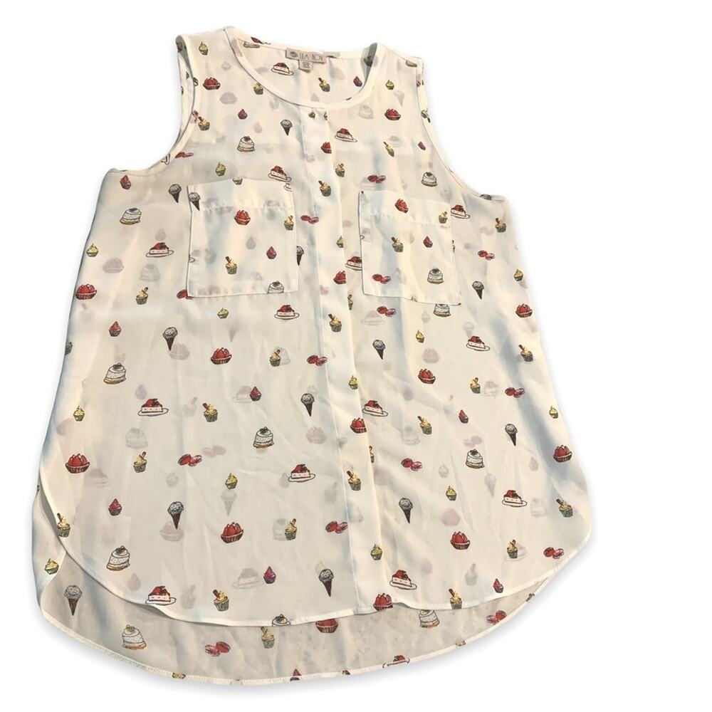 LILA Rose printed sleeveless summer top.‎ Light and airy. Size S